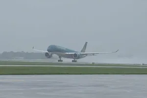 Typhoon Wipha approaches, causing mass flight cancellations