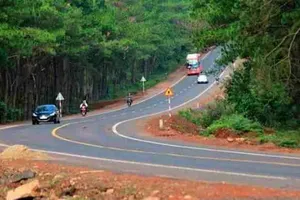 The Phu Tho–Co Tiet section, 18.5 kilometers long, needs to be upgraded and expanded to expressway standards with a total investment of more than VND 6,000 billion (US$227 million).