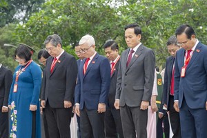 Delegates extend a moment of silence, and expressed deep respect and gratitude for the immense contributions of fallen soldiers. (Photo: SGGP)
