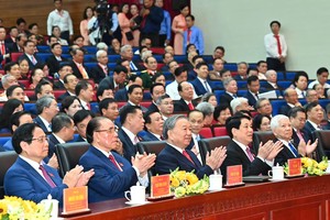 Party General Secretary To Lam, along with senior and former leaders of the Party, the State, central ministries, and Ho Chi Minh City, attended the First Congress of the Ho Chi Minh City Party Committee. (Photo: SGGP)