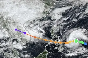Satellite imagery shows the eye of the storm at 9 p.m. on November 3 (Local time)