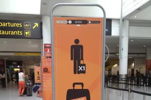 Baggage weighing scale