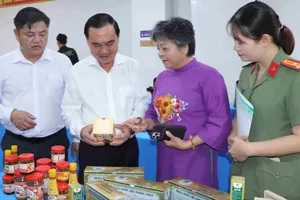 Some OCOP items from Ho Chi Minh City are showcased at the press conference. (Photo: SGGP)