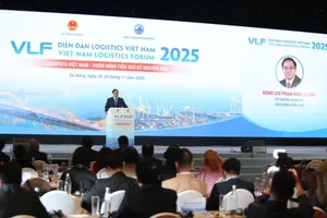 Prime Minister Pham Minh Chinh speaks at the Vietnam Logistics Forum 2025 in the central city of Da Nang on November 29, 2025 (Photo: SGGP)