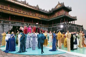 Over 70 international beauty queens showcase fashion at Ngo Mon Square.