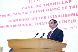 PM Pham Minh Chinh addresses the conference on the establishment of the International Financial Centre (IFC) in Vietnam on December 21. (Photo: VNA)