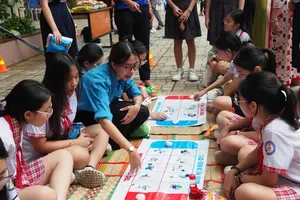 Statistics show that over 80 percent of students participate in at least one alternative activity during recess, while parental approval for these phone-free activities reaches more than 97 percent. (Photo: SGGP)