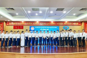 Đề xuất tăng mức thưởng lên 10 - 20 lần cho học sinh, giáo viên đạt giải thưởng cao tại các kỳ thi 