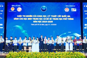 Học sinh TPHCM đoạt giải Nhất cuộc thi nghiên cứu khoa học kỹ thuật cấp quốc gia