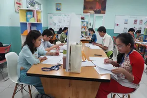 Giáo viên Trường THCS Nguyễn Văn Tố (quận 10) trong một hoạt động chuyên môn trong năm học 2024-2025