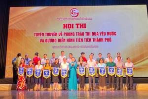 TPHCM khai mạc hội thi tuyên truyền về phong trào thi đua yêu nước. Ảnh: THẢO LÊ 