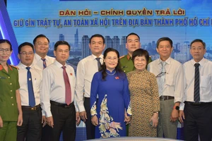 Các đại biểu tham dự chương trình. Ảnh: CAO THĂNG 