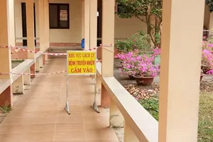 2 sĩ quan cấp tá bị kỷ luật vì tự ý vận động tiền trong khu cách ly