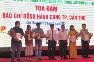 Giải báo chí ĐBSCL 2021 đạt chất lượng khá đồng đều