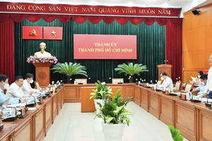 Toàn cảnh buổi làm việc. Ảnh: VIỆT DŨNG 