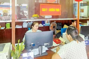 Chấn chỉnh việc “đòi” hồ sơ chứng thực bản sao