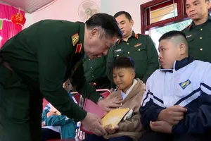 Già làng, người có uy tín là trụ cột tinh thần ở Tây Nguyên