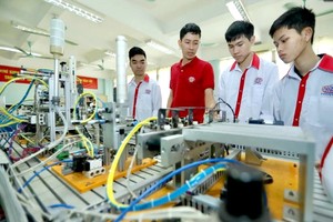 自动化专业的一堂实践课。