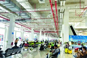 新东区车站预计将在2025乙巳年春节期间为近13万8400名乘客提供服务。