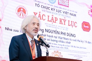 报纸收藏家创最多纪录