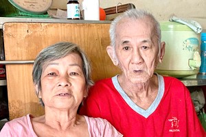 杨素兰和丈夫李建明。