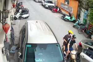 摩托车驾驶者导致交通事故，汽车司机不须负责