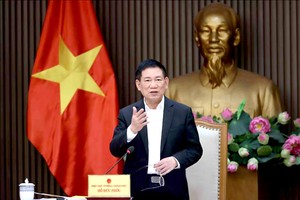 胡德福副总理会上致辞。