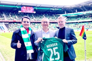 德国云达不来梅足球俱乐部与越南加强足球合作