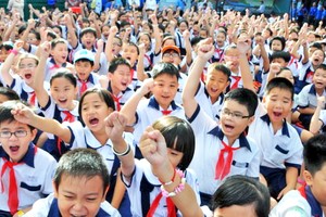 胡志明市是全国率先为学生免学费的地方。