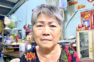 老妇生活困苦，身患多种疾病