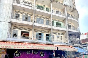 第一郡裴援街155-157号公寓的居民已搬迁至临时住所6年，但新公寓项目仍未找到投资商。