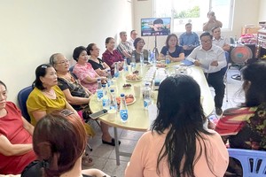 平新郡安乐坊第三十七街区阵线工作委员会召开征询民众意见的会议。