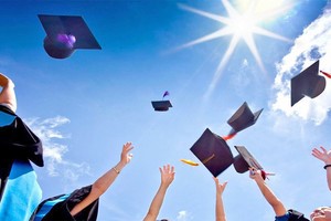 我们快要毕业了