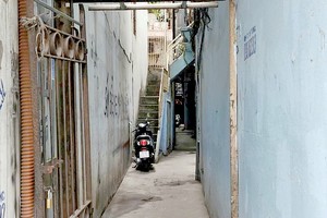 许多出租住房位于巷道深处，消防车无法进入。