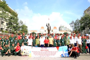 本市迎接1975年春季大捷有功者