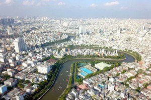 本市饶禄-氏艺涌。