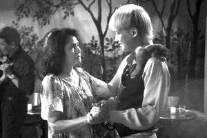 《懒猴从不哭泣》电影截图。