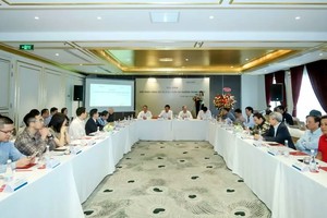 人民与企业须加大消费需求