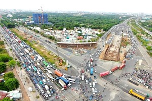 守德市安富交通枢纽项目。