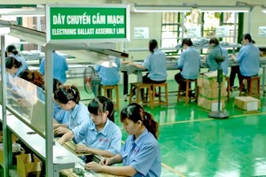 企业共同体仍面临不少困难和挑战。