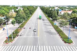 本市环市四路按照A类高速公路规模和技术标准建设，设计时速100公里。