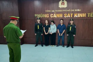 Cơ quan Cảnh sát điều tra Công an TPHCM tống đạt các quyết định đối với các bị can