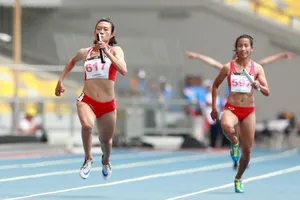 Lê Tú Chinh (trái) sẽ được đưa sang Mỹ tập huấn. Ảnh: DŨNG PHƯƠNG