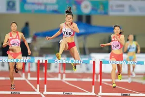 Nguyễn Thị Huyền xếp hạng 50 thế giới cự ly 400m rào nữ.