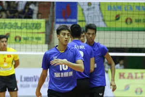 Quang Khơi và Tràng An Ninh Bình bất ngờ "ngã ngựa" trước Thể Công.