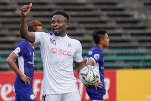 Oseni tỏa sáng với cú hattrick trước NagaWorld. Ảnh: AFC