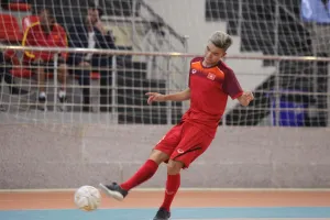 Các cầu thủ Việt Nam có những trận tập huấn bổ ích trước khi nhập cuộc. Ảnh: Anh Trần