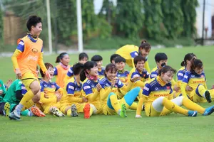 Đội tuyển Việt Nam thoải mái trước ngày lên đường. Ảnh: Đoàn Nhật