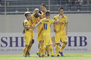 SLNA có chiến thắng hiếm hoi trên sân khách mùa này. Ảnh: Viết Định