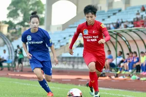 Tuyết Dung và các đồng đội đã có chiến thắng cách biệt 5-0 trước TNG.Thái Nguyên. Ảnh: ANH TRẦN